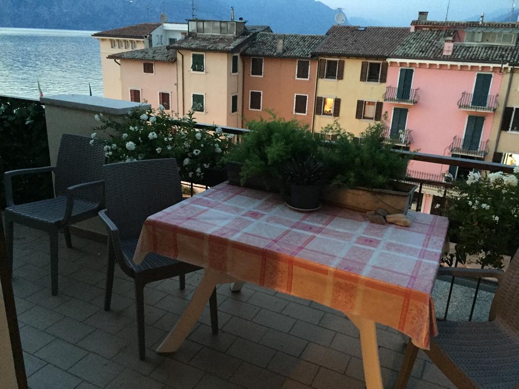 Casa Elvira Lejlighed Brenzone sul Garda Eksteriør billede